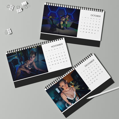 Desktop Calendar (2025 grid)